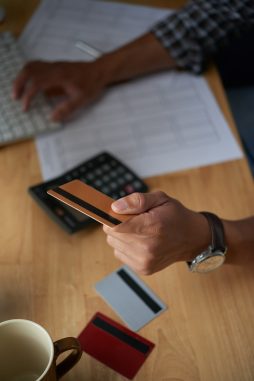 Cómo Solicitar la Tarjeta de Crédito Plazo?